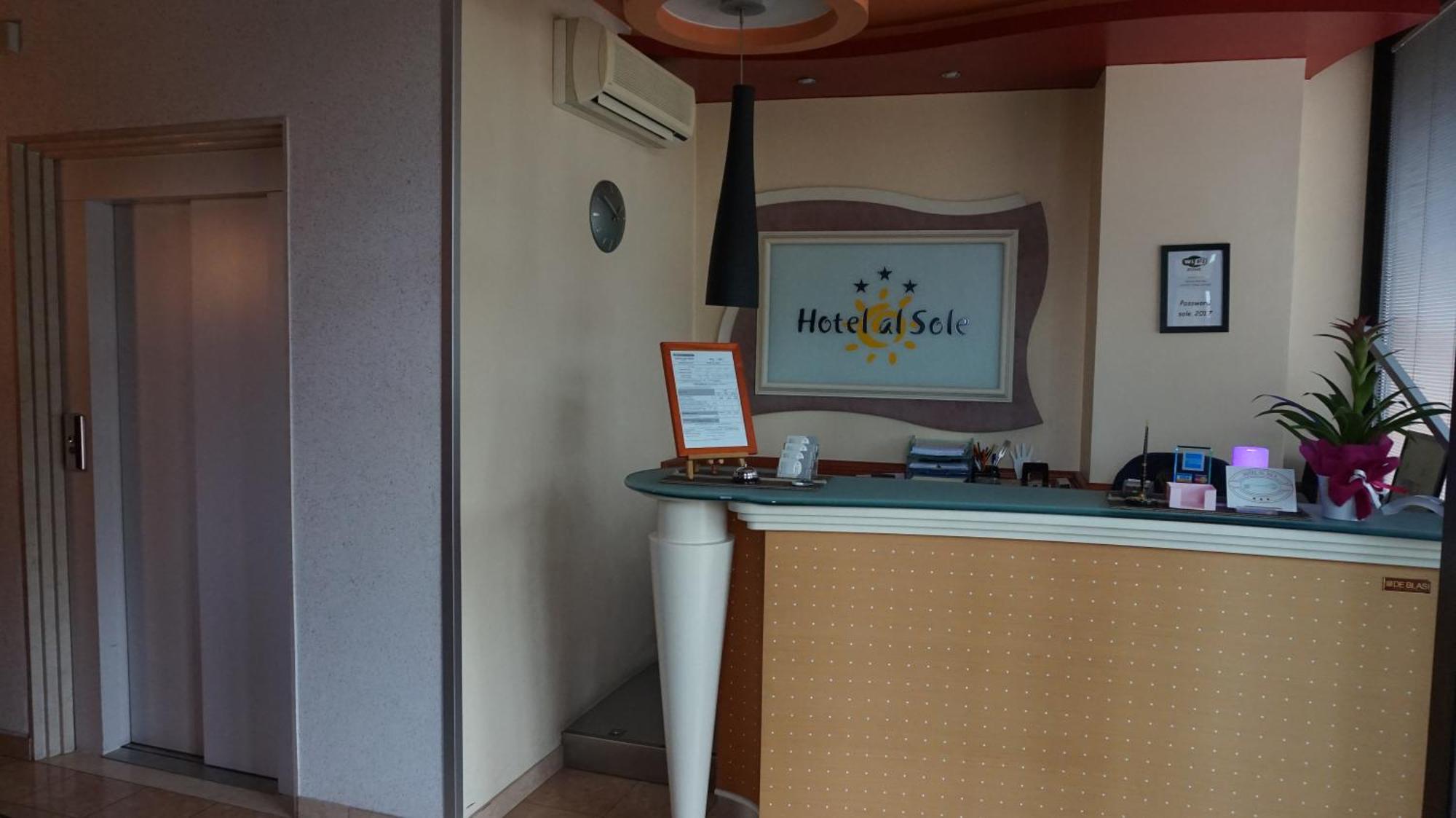 Hotel Al Sole - Enjoy Holiday Cavaion Veronese Exterior photo